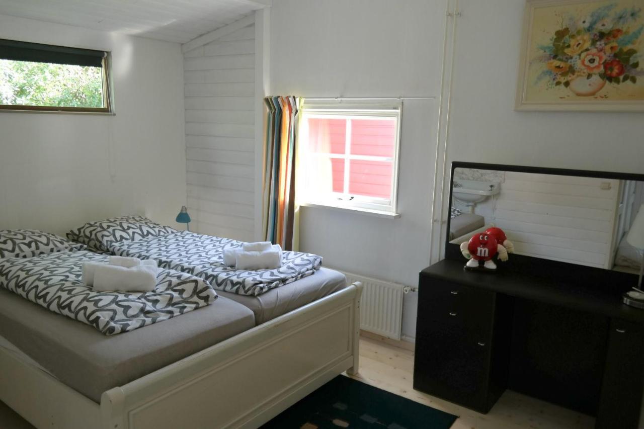 3 Pers Waterfront Swedish House W Sauna, Modern Kitchen And Private Terrace Anjum Екстер'єр фото